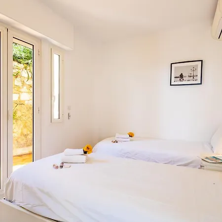 Henrietta Ap4070 - Avenue Soleil D'or -